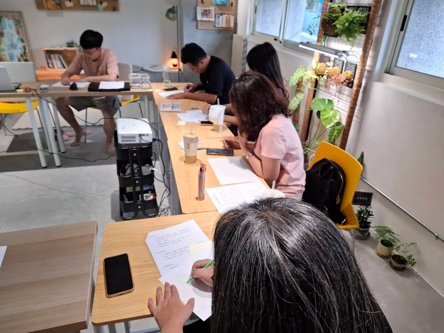 橙學堂對話室活動照片